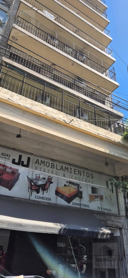 Departamento en venta · Rivadavia al 8200